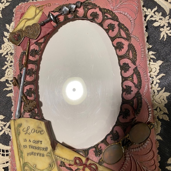 Victorian Style Frame - Picture 4 of 7